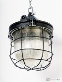 Lampa wisząca żeliwna w kolorze czarnym
