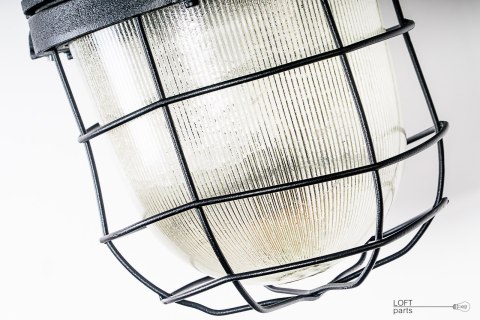 Lampa wisząca żeliwna w kolorze czarnym Lampa wisząca żeliwna w kolorze czarnym