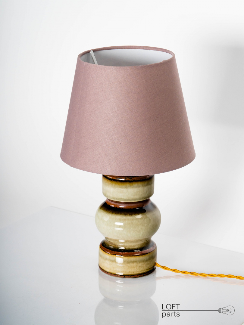 ceramiczna lampa na stół