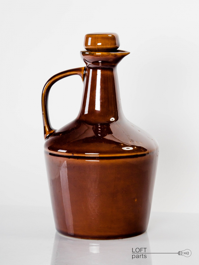jug with jaro cork