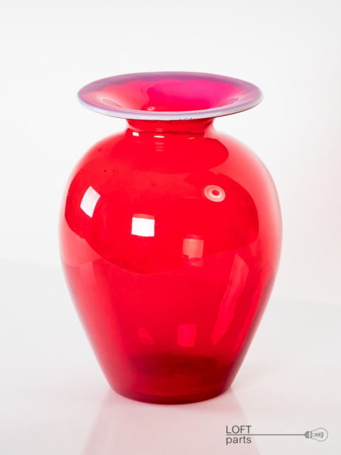 Beetroot vase Zbigniew Horbowy Beetroot vase Zbigniew Horbowy