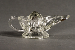 Lemon squeezer