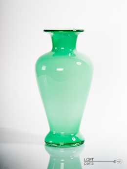 Vase Glassworks Tarnowiec proj. Jerzy Słuczan-Orkusz