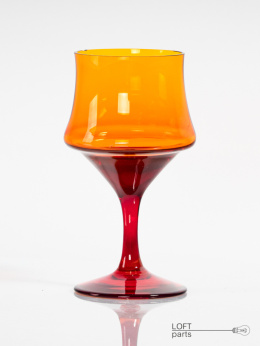 Glass HSA Barbara proj. Prof. Zbigniew Horbowy