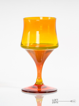 Glass HSA Barbara proj. Prof. Zbigniew Horbowy