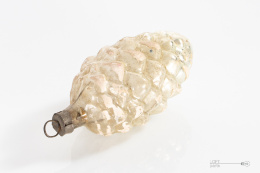 Christmas tree bauble pine cone