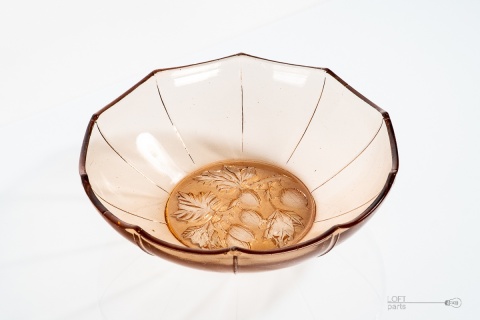 Pre-war bowl with a pattern with Niemen gooseberries