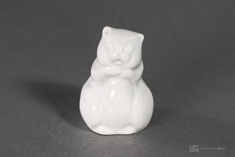 porcelain figurine of the People's Republic of Poland