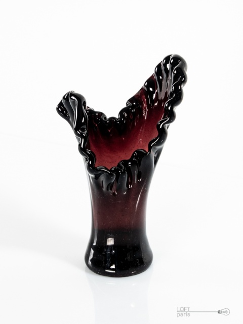 filoletowy wazon vintage