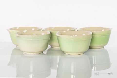 komplet seledynowych bulionówek mirostowice