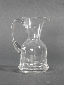 stary szklany dzbanek