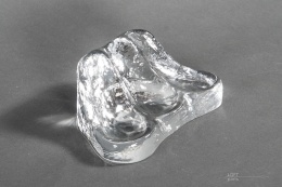 szklana podstawka na trzy fajki