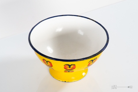 stara emaliowana miska