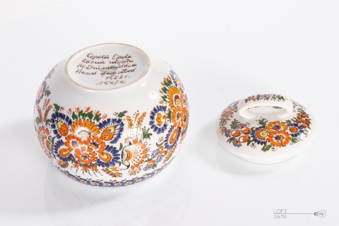 Polish porcelain
