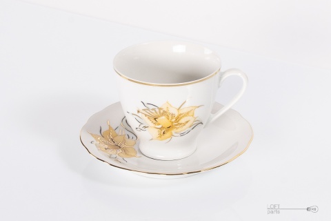 cup feston porcelain moths