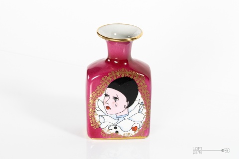 vase krzysztof porcelain factory