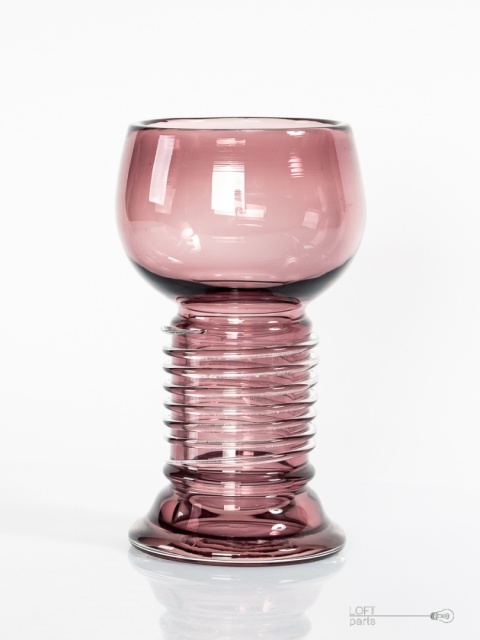 fioletowy wazon z oplotem tarnowiec