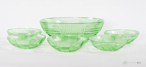 set of zabkowice salad bowls