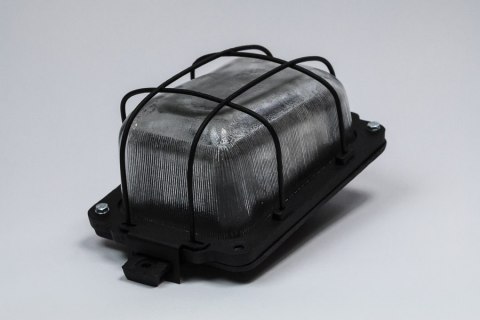 Lampa ścienna żeliwna w kolorze czarnym. Lampa ścienna żeliwna w kolorze czarnym.