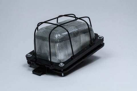 Lampa ścienna żeliwna w kolorze czarnym. Lampa ścienna żeliwna w kolorze czarnym.