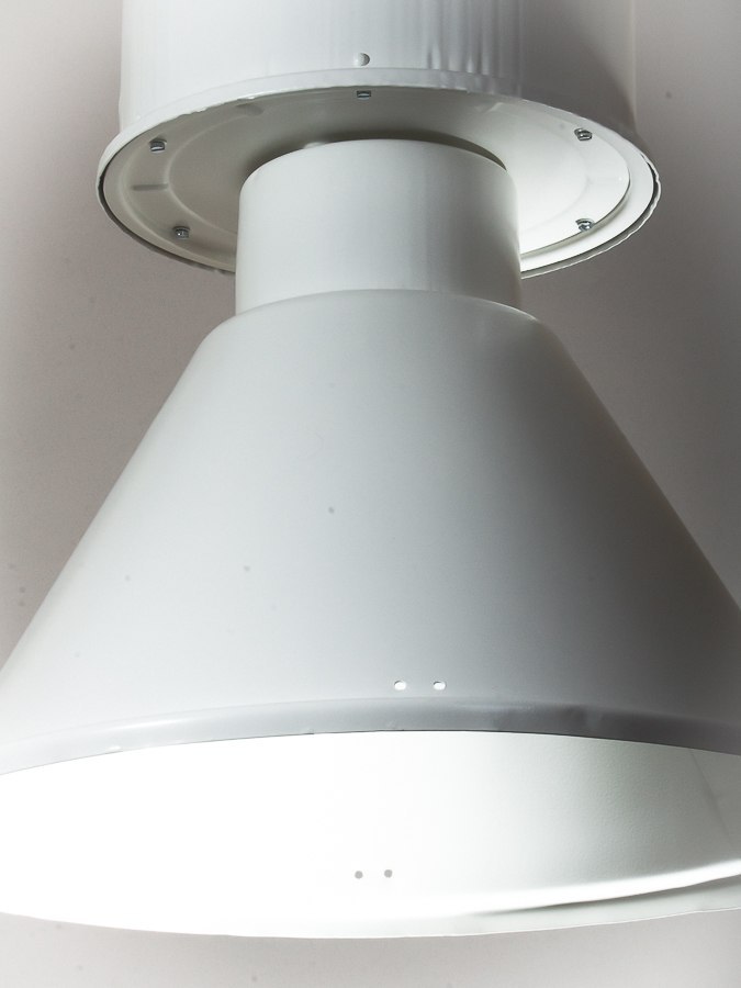 Pendant lamp in white color