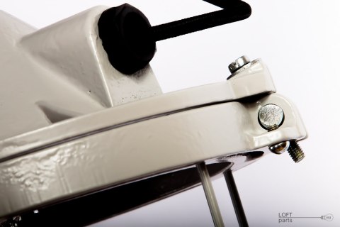 Lampa wisząca żeliwna Lampa wisząca żeliwna