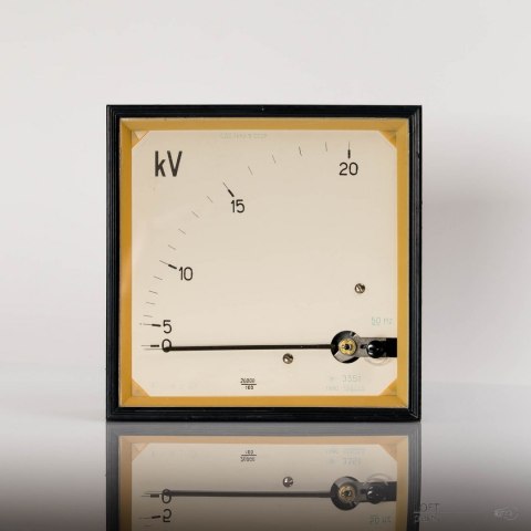 panel kilovoltmeter